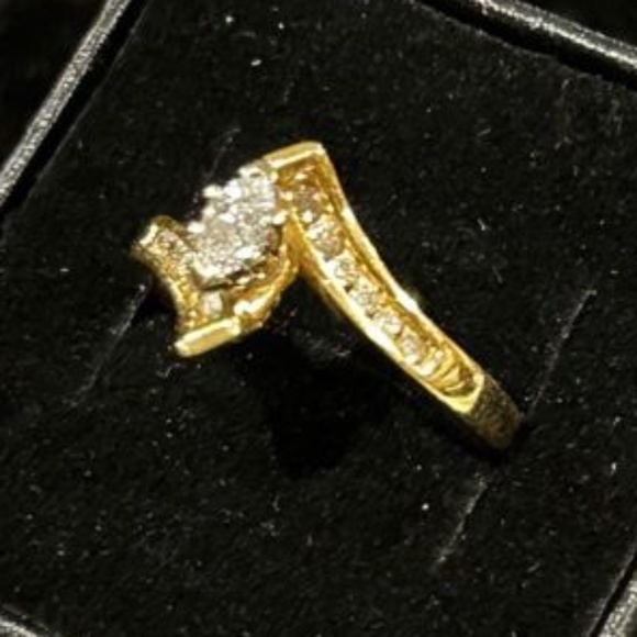 Marquise Diamond Engagement Wedding Fashion Ring 14K Yellow Gold Size 6.25